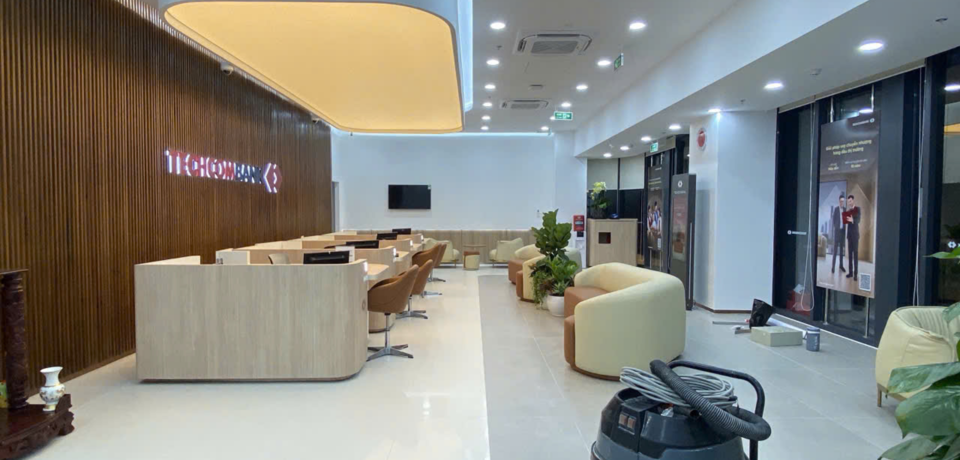 Dự Án Ngân Hàng Techcombank (Indoor)
