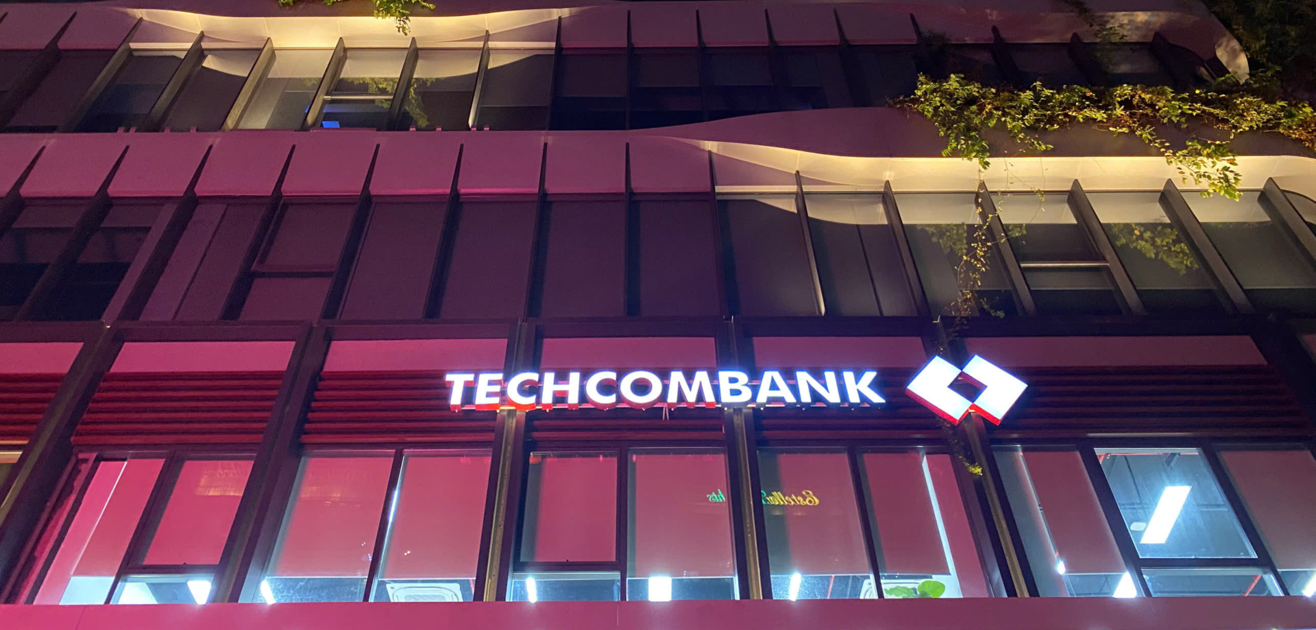 Dự Án Ngân Hàng Techcombank (Indoor)