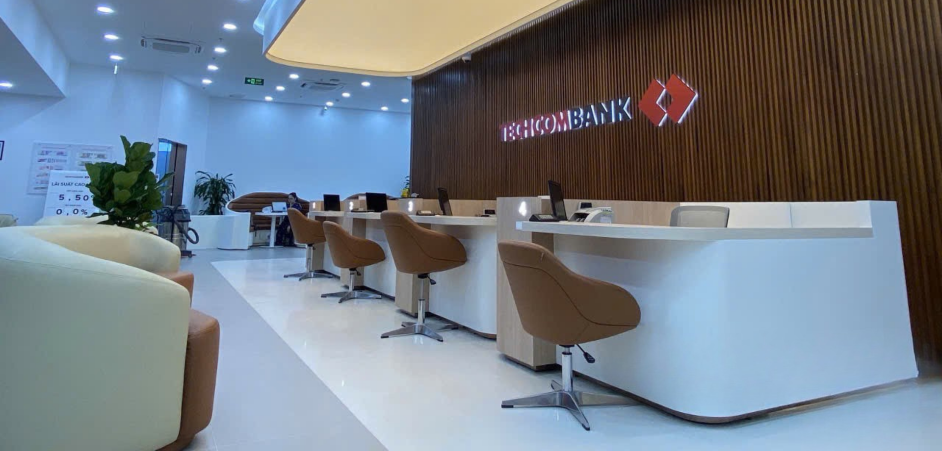 Dự Án Ngân Hàng Techcombank (Indoor)