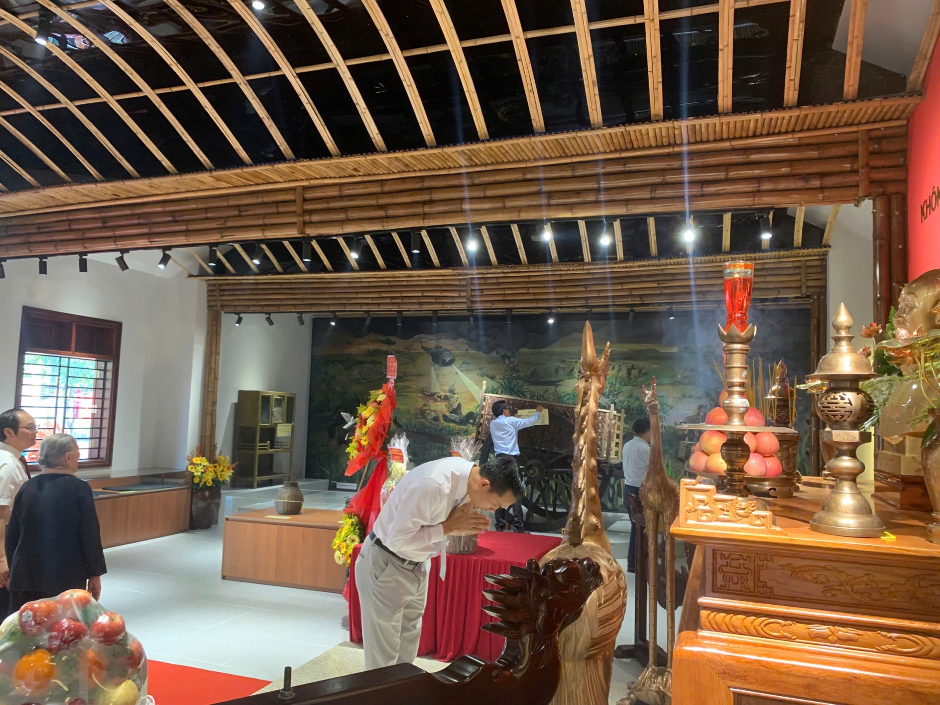 Dự Án Nhà Trưng Bày