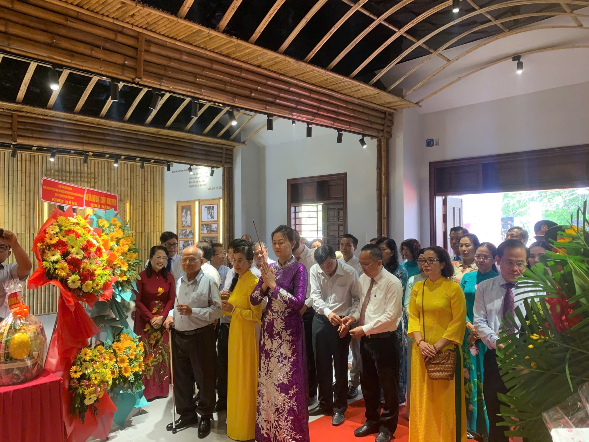 Dự Án Nhà Trưng Bày